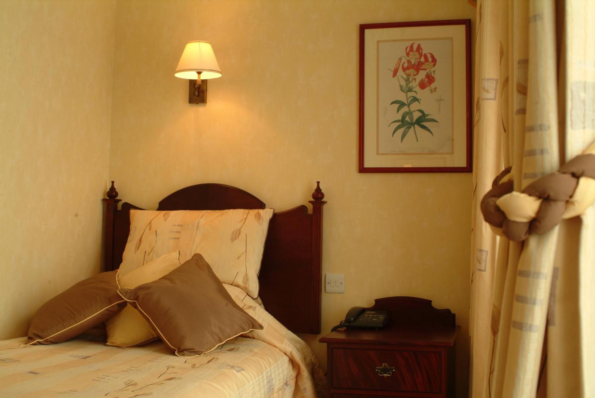 The Tontine Hotel Пиблс Экстерьер фото